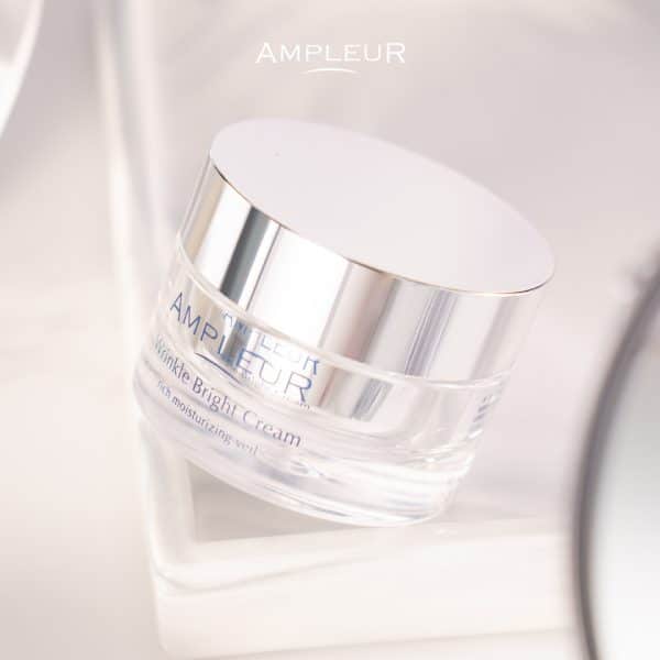 Kem nâng cơ giảm nhăn Wrinkle Bright Cream 1 Kem duong Wrinkle Bight Cream