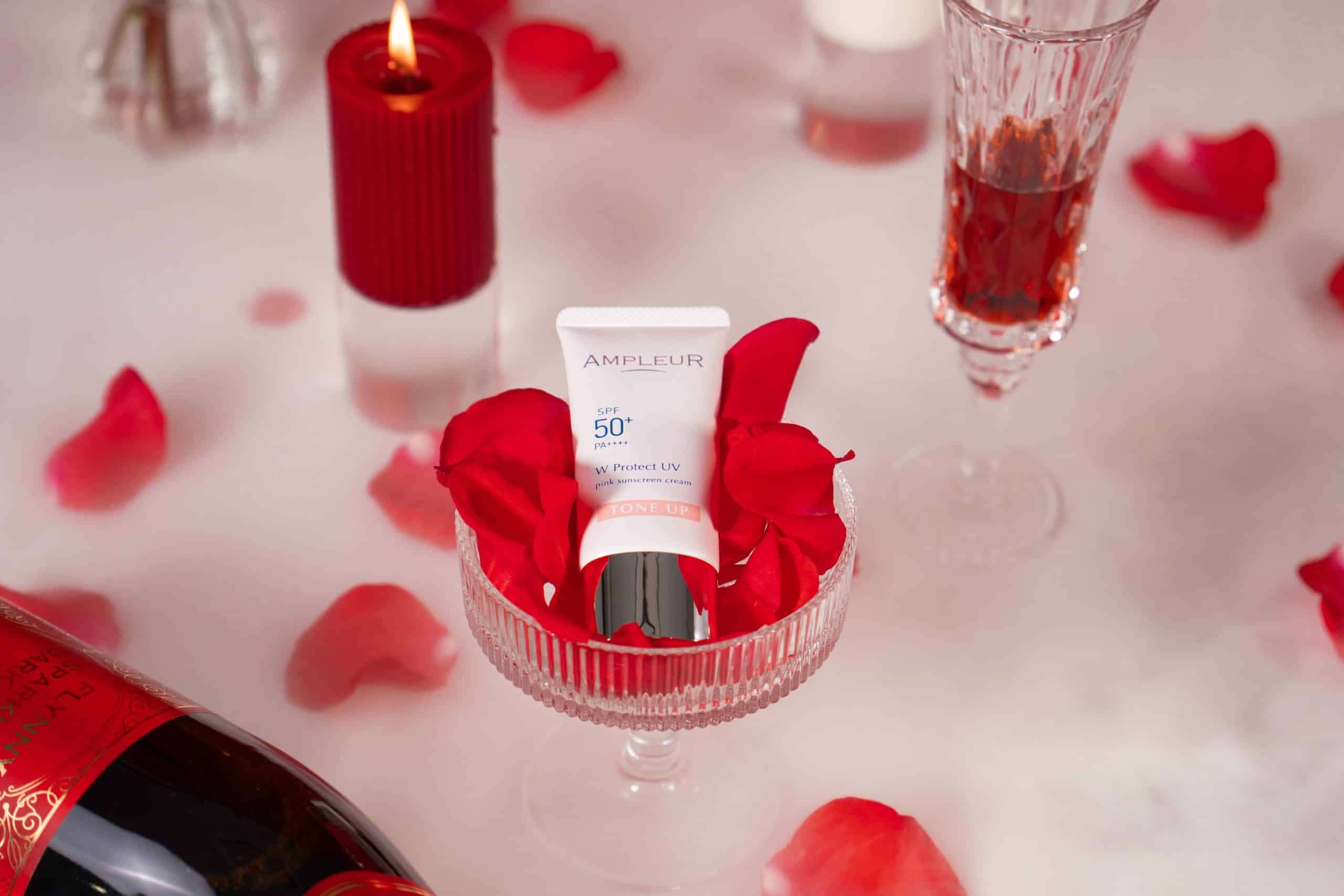 4 dòng kem chống nắng Ampleur tốt nhất hiện nay: đâu là chân ái? 2 Kem chống nắng Ampleur Tone Up (Luxury White W Protect UV Tone Up)