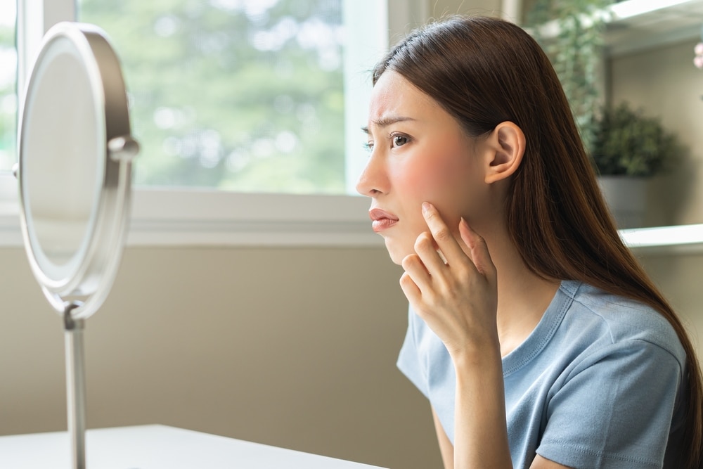 Phấn phủ làm mát Ampleur Face Powder Cool, hoàn thiện phác đồ bảo vệ da chuẩn y khoa 1 Mua he ac mong cua lan da