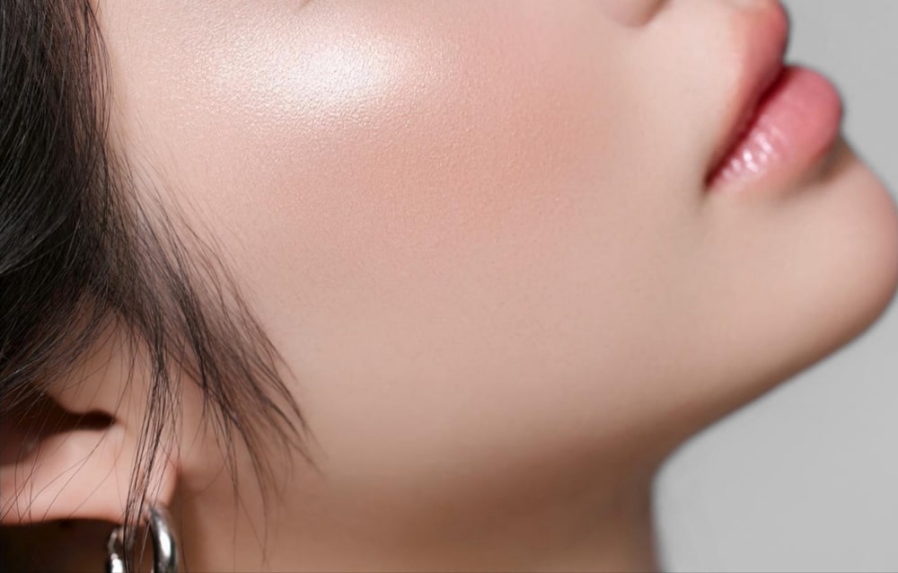 Các bước Skincare buổi sáng, 3 phút nhanh gọn chuẩn da liễU 1 Tại sao cần tinh giản các bước skincare buổi sáng?