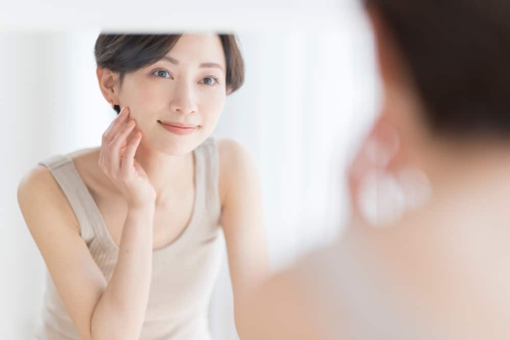 4 bước phục hồi da cháy nắng, làm dịu chuẩn y khoa 1 Phục hồi da cháy nắng, làm dịu chuẩn y khoa