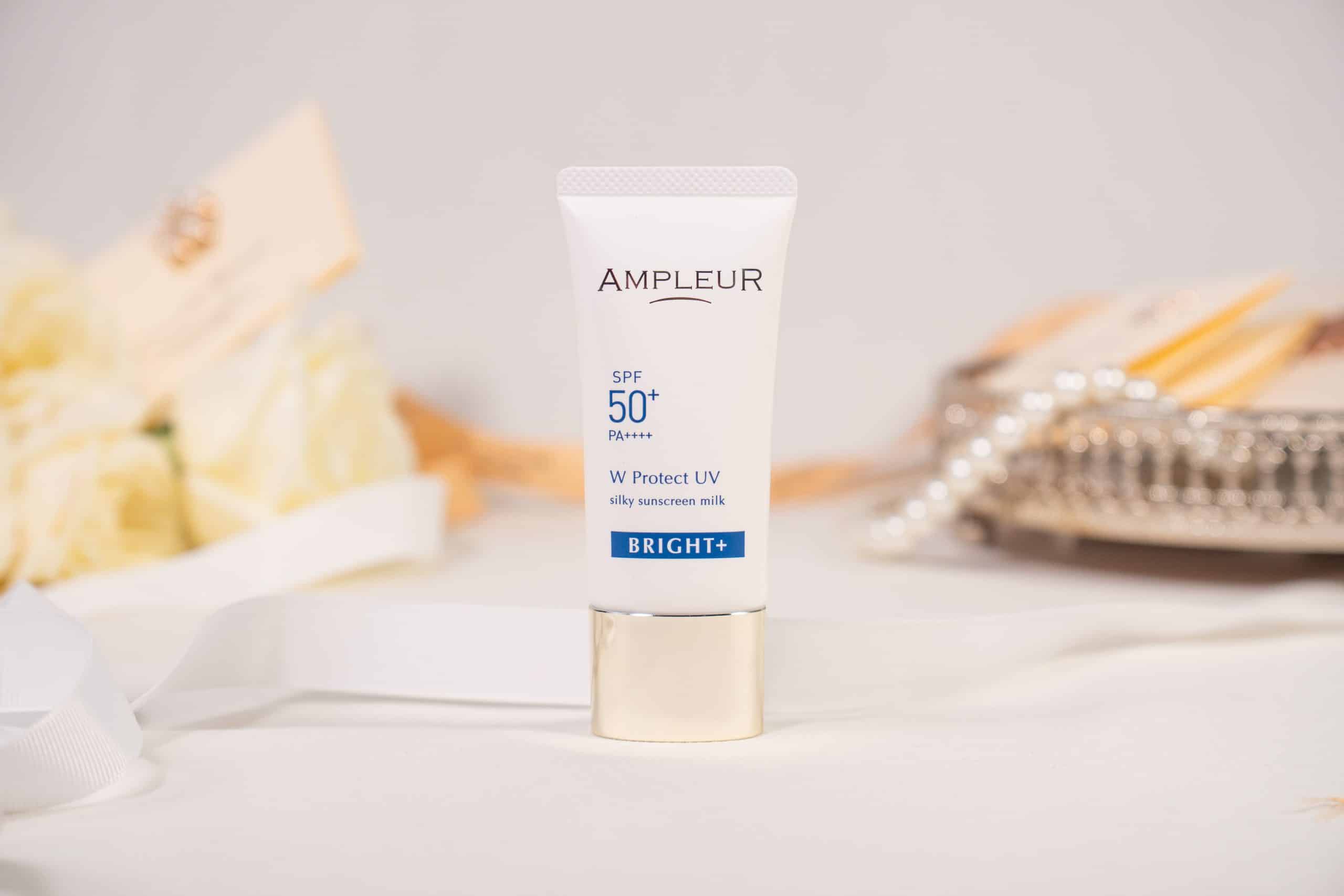 Cách bôi kem chống nắng chuẩn chuyên gia giúp bảo vệ toàn diện 4 Ampleur W Protect UV Bright+ (Kem chống nắng dạng tinh chất dưỡng)